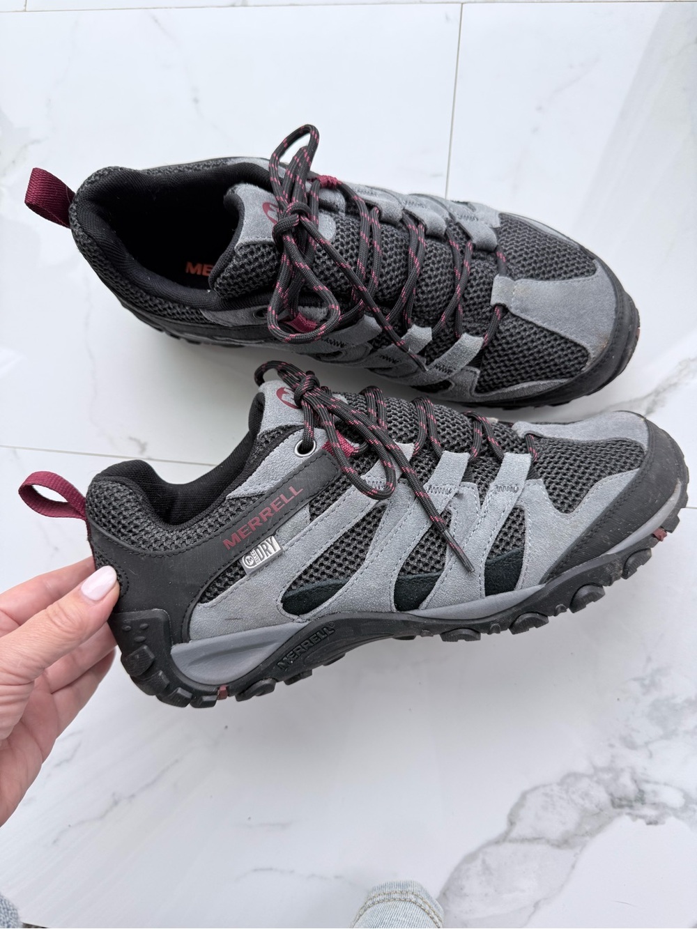 Merrell Alverstone Waterproof Hiking Sneakers Men 9 Castlerock Gray Suede J84279